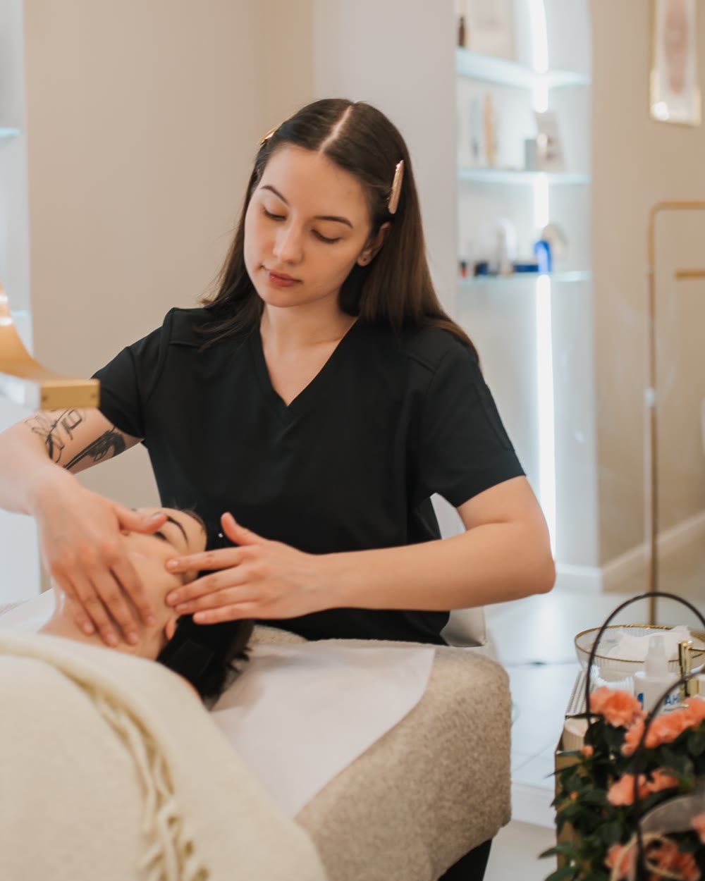 Laura Curzydło — kosmetolog i założycielka LC Skin Clinic w Krakowie
